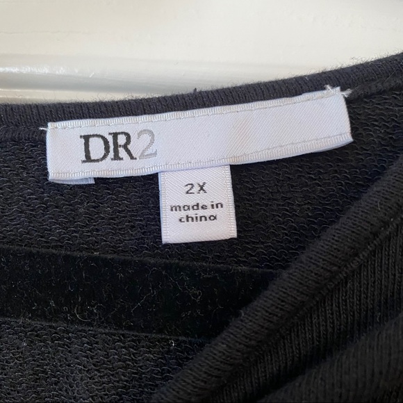 DR2 Short Sleeve Tie Top - Picture 2 of 4